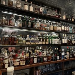 Caledonia UWS - Bar