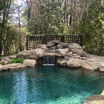 Lazy Z Resort - One of the waterfalls at the pool. - Resorts Near Me - Twain Harte, California