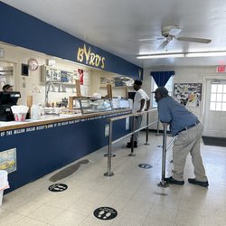 Byrd's Restaurant - Area to order your food