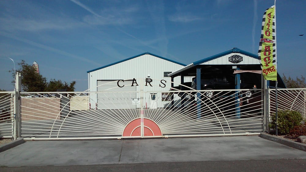 COLLISION AUTO REPAIR SPECIALIST Updated October 2024 77 Photos & 61 Reviews 9625 Tamarisk