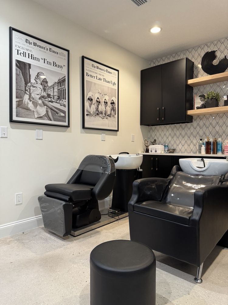 Revive Hair Salon Logo