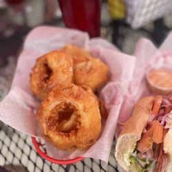 Rumors - Onion rings and The Fat Mike