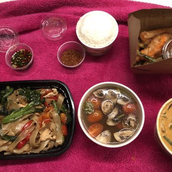 Kindee Thai Restaurant - From bottom left, counter clockwise to top right: drunken noodle, tom yum soup, Penang curry, and tempura veggies. - Thai Near Me - Minneapolis, Minnesota Kindee Thai Restaurant - From bottom left, counter clockwise to top right: drunken noodle, tom yum soup, Penang curry, and tempura veggies. - Thai Near Me - Minneapolis, Minnesota