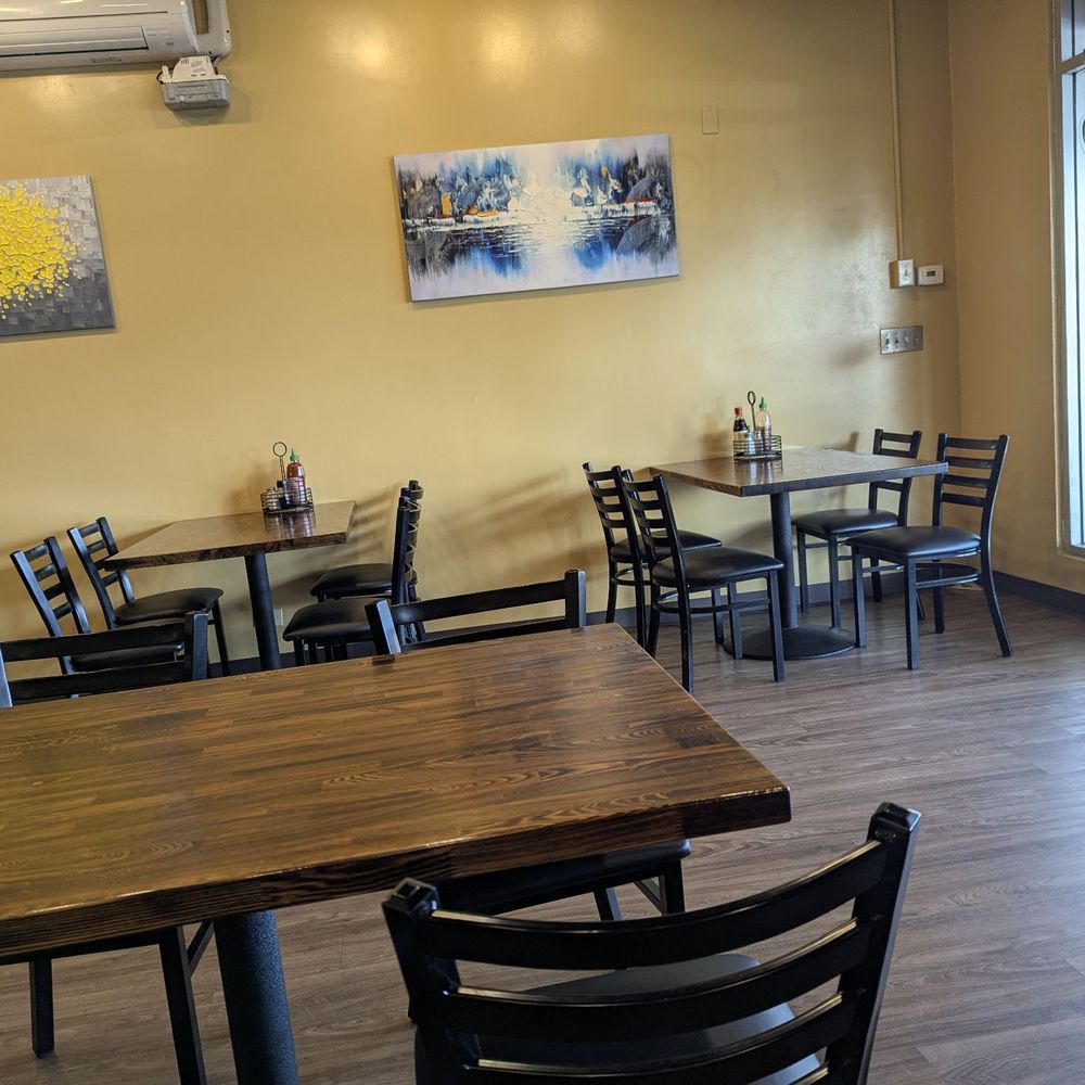 Ribs & Broth - We sat at the right rear corner as we turned left upon entering. 1.10.2025 - Vietnamese Near Me - Waipahu, Hawaii Ribs & Broth - We sat at the right rear corner as we turned left upon entering. 1.10.2025 - Vietnamese Near Me - Waipahu, Hawaii