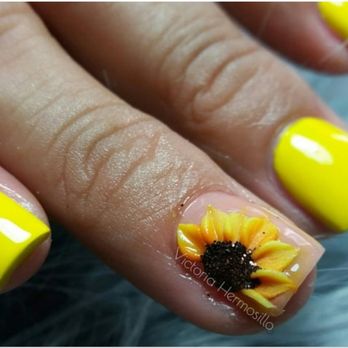 Lush Nail Studio - This a Sunflower not what that lady did on my nails. - Waxing Near Me - Tustin, California