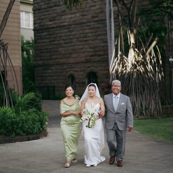 Miyuki Liem Bridal - Bridal Near Me - Honolulu, Hawaii