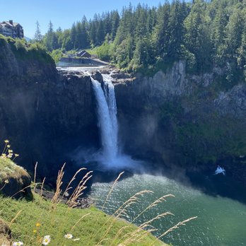 Snoqualmie Falls - Beautiful view of the waterfall - Parks Near Me - Snoqualmie, Washington Snoqualmie Falls - Beautiful view of the waterfall - Parks Near Me - Snoqualmie, Washington