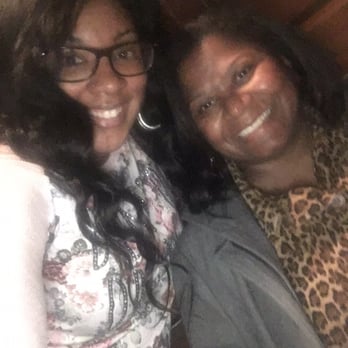 Half Shell - Verlinda and I - Seafood Near Me - Memphis, Tennessee