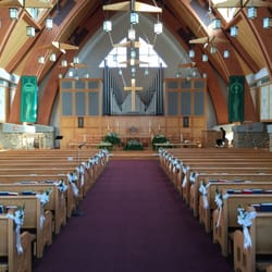 St John's Episcopal Church - Church decorated for the wedding wow!