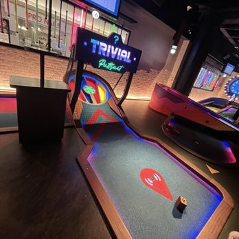 Puttshack - Louisville - Mini Golf Near Me - Louisville, Kentucky