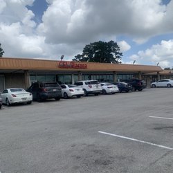 Parking lot & CSL sign