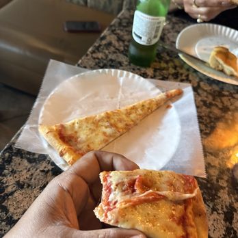 Raimo's Pizza & Restaurant - Pizza Near Me - Freeport, New York