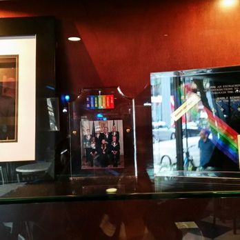 Buddy Guy's Legends - Memorabilia - Jazz & Blues Near Me - Chicago, Illinois