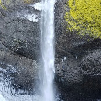 Latourell Falls - Hiking Near Me - Portland, Oregon Latourell Falls - Hiking Near Me - Portland, Oregon