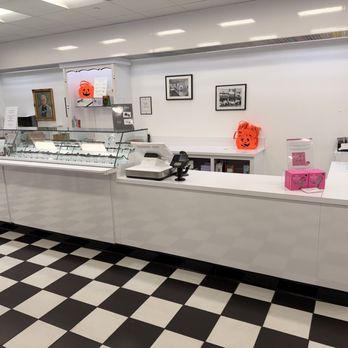 See's Candies - Candy Stores Near Me - Torrance, California