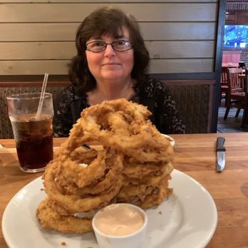 Cheddar's Scratch Kitchen - Onion rings - American Near Me - Lexington, Kentucky