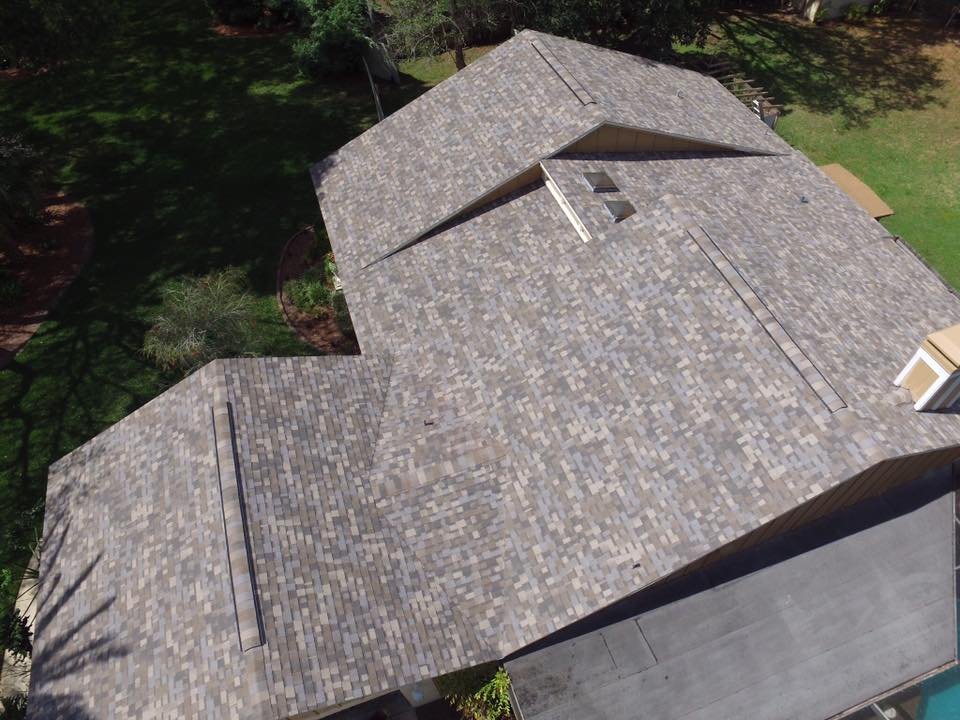 Slide of Alvarez Roofing