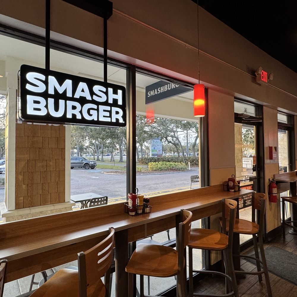 Smashburger - Inside - Burgers Near Me - Largo, Florida Smashburger - Inside - Burgers Near Me - Largo, Florida