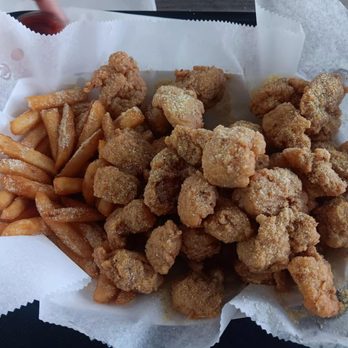 Sharxs Fish & Chicken - Full gizzard meal with lemon pepper seasoning - Chicken Wings Near Me - Terre Haute, Indiana Sharxs Fish & Chicken - Full gizzard meal with lemon pepper seasoning - Chicken Wings Near Me - Terre Haute, Indiana