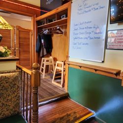 Governor Francis Inn - Entry way when you first walk in