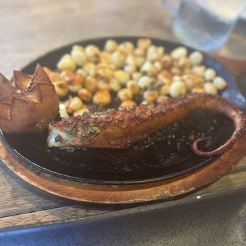 PIRUW GRILL "Peruvian Cuisine" - Churri-Pulpo al grill - Peruvian Near Me - Miami, Florida