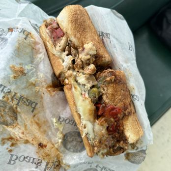 EARL Kakaako - Jerk chicken cheesesteak - Sandwiches Near Me - Honolulu, Hawaii