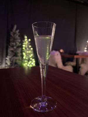 Beckon by null