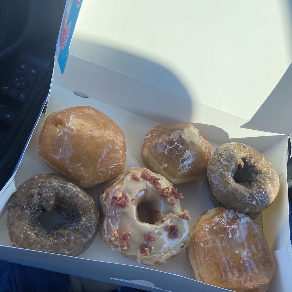 Lickin Good Donuts - Oh my can't you almost TASTE them!!?? - Donuts Near Me - Soddy-Daisy, Tennessee