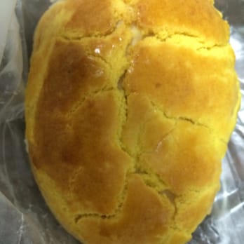 Yue Lai Bakery - Custard bun with some sexy cleavages - Bakeries Near Me - New York, New York Yue Lai Bakery - Custard bun with some sexy cleavages - Bakeries Near Me - New York, New York