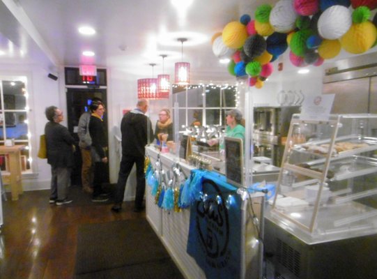 Zsa's Ice Cream by null