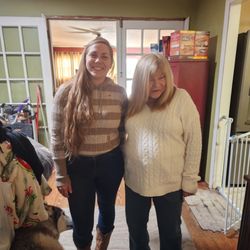 I'm on the right. I weighed 184 pounds