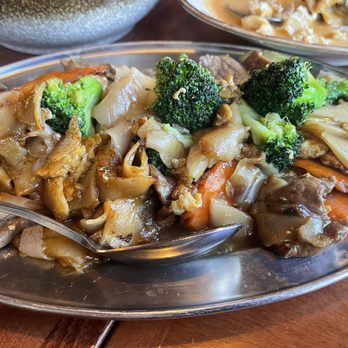 Isarn Thai Soul Kitchen - Pad See Eiw - Noodles Near Me - Seattle, Washington