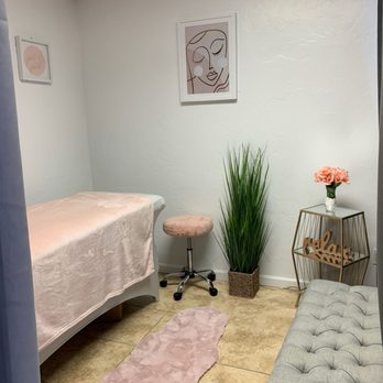 Desired Image Medspa - Treatment room - Medical Spas Near Me - Treasure Island, Florida Desired Image Medspa - Treatment room - Medical Spas Near Me - Treasure Island, Florida