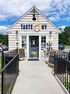 Taste NY Market at Todd Hill by null