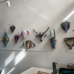 Outsider Artshop - Bicycle sculptures