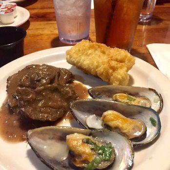 Pagoda Floating Restaurant - Some of the items I picked from the dinner buffet - Hawaiian Near Me - Honolulu, Hawaii