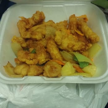 China Place - Sweet and sour dinner come w. Rice, soup, choice of egg roll or crab rangoon. - Chinese Near Me - Des Moines, Iowa