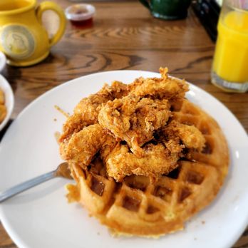 Another Broken Egg Cafe - Chicken and Waffles was delicious I recommend this - American Near Me - Williamsburg, Virginia