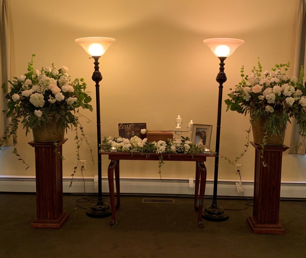 THE LITTLE FLORIST Updated October 2024 Request Information 24 Photos Royersford