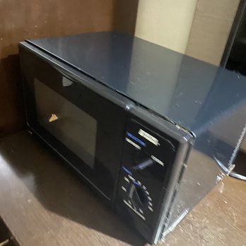 Sleep Inn - Broken microwave - Hotels Near Me - Sumter, South Carolina