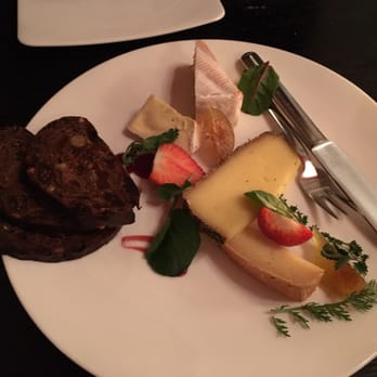 William - Saxony cheese course - Cocktail Bars Near Me - Dresden, SN