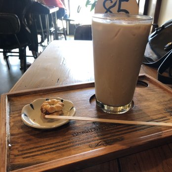 Aroma Craft Coffee - Latte - Coffee Roasteries Near Me - Walnut, California