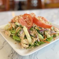 Siam Square - Chicken salad