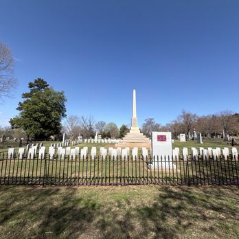 Elmwood Cemetery - Beautiful cemetery, relaxing, birds singing - Funeral Services & Cemeteries Near Me - Charlotte, North Carolina Elmwood Cemetery - Beautiful cemetery, relaxing, birds singing - Funeral Services & Cemeteries Near Me - Charlotte, North Carolina