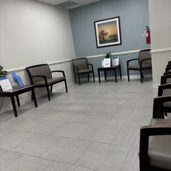 Labcorp - Everyone left due to long wait