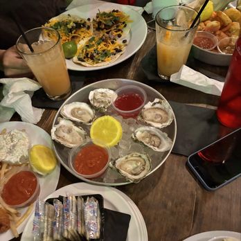 Fuller's Raw Bar - Oysters Tuna tacos - Seafood Near Me - Hampton, Virginia Fuller's Raw Bar - Oysters Tuna tacos - Seafood Near Me - Hampton, Virginia