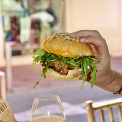 Rosana Cannes - burger