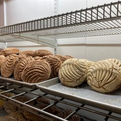 Chelos Panaderia - Conchas