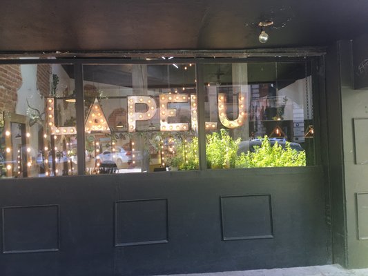 LA PELU by Jonathan Mas by null