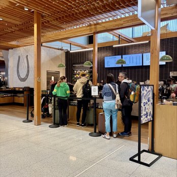 Stumptown Coffee Roasters - Line at the counter - Coffee & Tea Near Me - Portland, Oregon Stumptown Coffee Roasters - Line at the counter - Coffee & Tea Near Me - Portland, Oregon